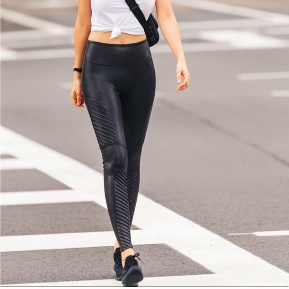 SPANX Faux Leather Moto Leggings size XS - Picture 11 of 11